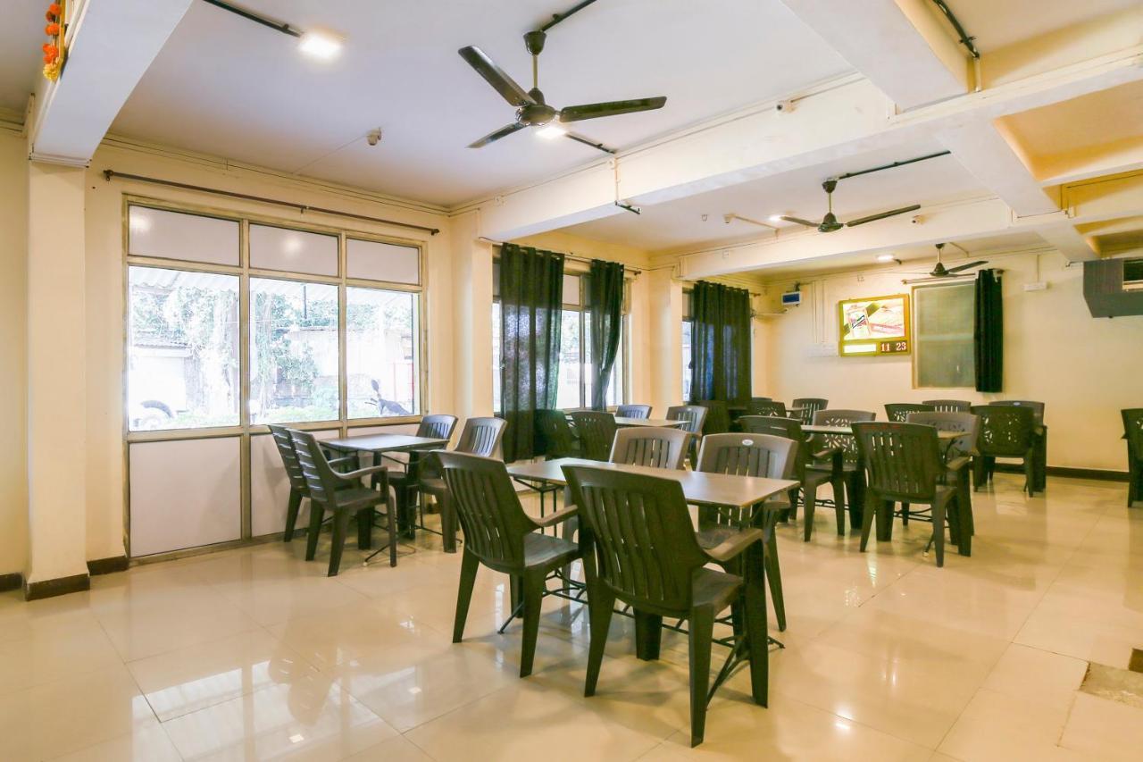 Spot On 67211 Hotel Gokul Daman Luaran gambar