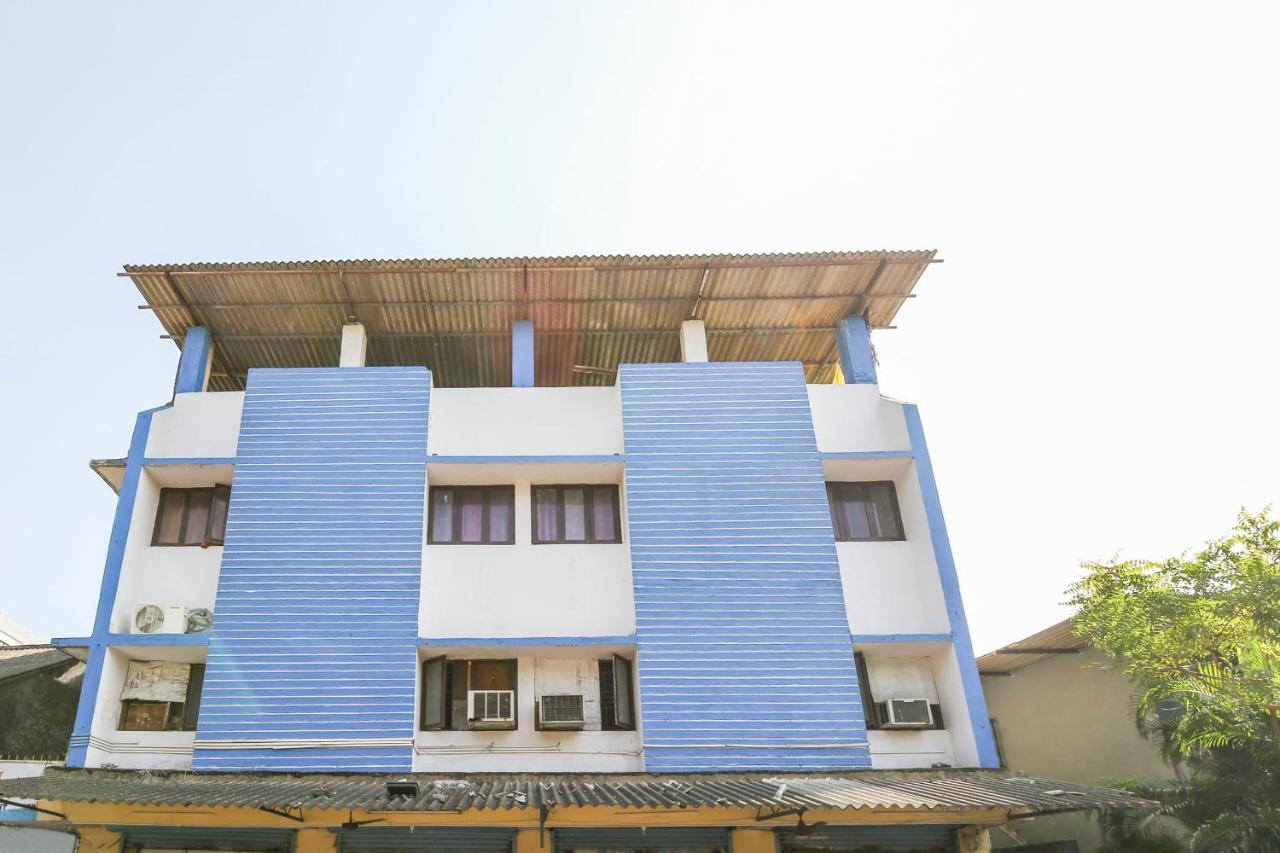 Spot On 67211 Hotel Gokul Daman Luaran gambar